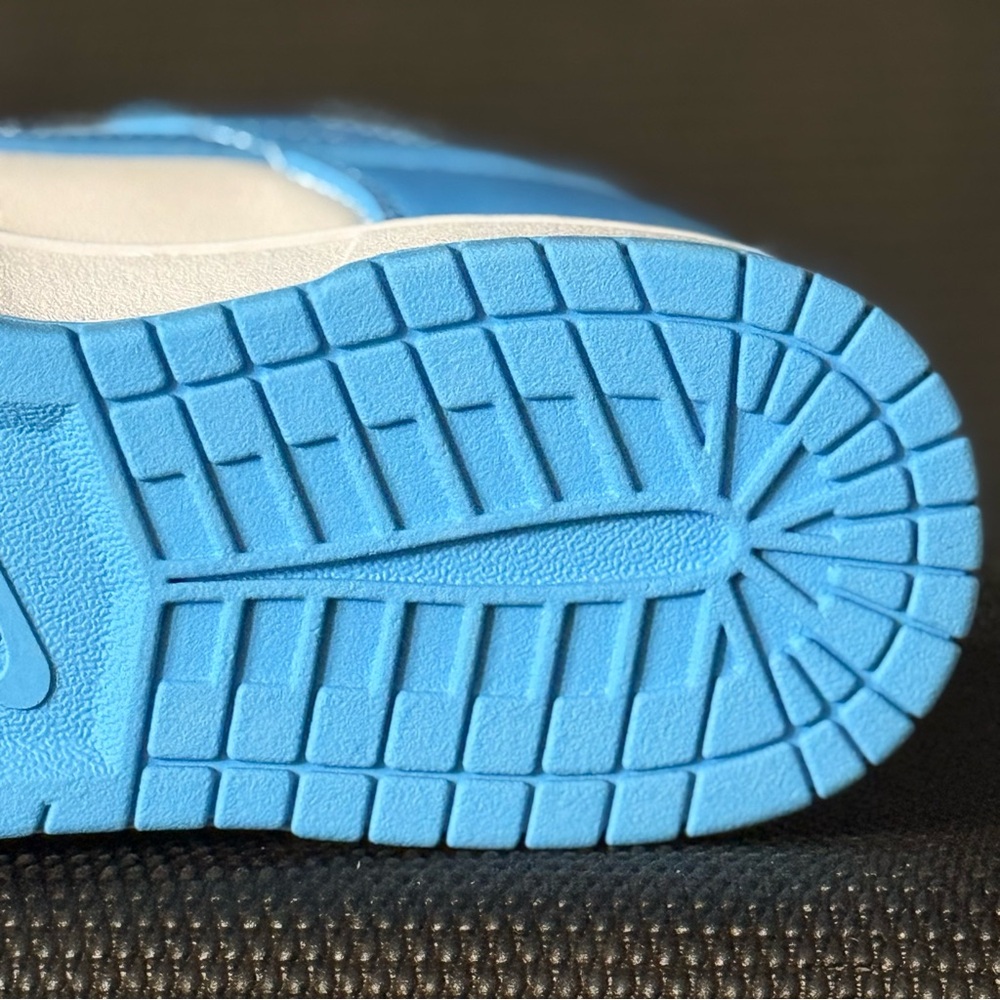 Nike Dunk Low “University Blue” - Picture 6 of 7